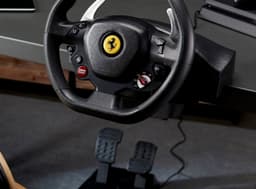 Thrustmaster T80 Ferrari 488 GTB - Racestuur en Pedalen - PS5/PS4/PC — thumbnail 4