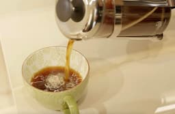 French Press Koffiemaker - Koffiepers - Verse Koffie Maker - design — thumbnail 4