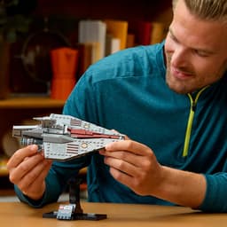 LEGO Star Wars™ Acclamator-Class Assault Ship™ 75404 — thumbnail 4