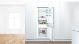 Bosch KIS77AFE0 - Serie 6 - Inbouw Koel-vriescombinatie - 157.8 x 55.8 cm - Stil - Groente en fruit langer vers door VitaFresh - Led verlichting — thumbnail 9