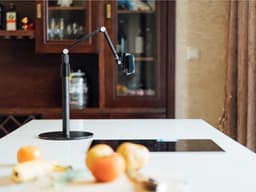 Verstelbare Telefoon- en Tabletstandaard voor Ergonomisch Werkplekgebruik — thumbnail 4