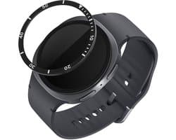 kwmobile Beschermende Ring geschikt voor Samsung Galaxy Watch 8 (44mm) Fitness Tracker - Bezel Ring voor smartwatch - Beschermring voor smartwatch in zwart / zilver.
