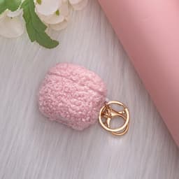 Casemania Hoesje Geschikt voor Apple AirPods 4 - Roze - Schokbestendig Teddy Furr Cover met Ring & Sleutelhanger — thumbnail 5