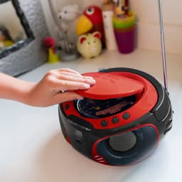 Lenco SCD-550RD - Draagbare radio met Bluetooth® en LED verlichting - Rood — thumbnail 5