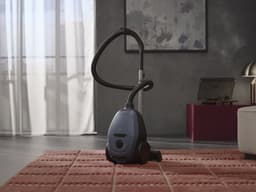 AEG VX83-2DB - Stofzuiger met stofzak - Zeer stille stofzuiger met 64 dB- HEPA filtratie - Stilste stofzuiger in zijn klasse - 12m actieradius - Sterke zuigkracht - Vacuum cleaner - Denim Blauw - 64 dB — thumbnail 7