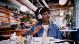 JBL Live 680NC - Draadloze Noise Cancelling Koptelefoon - Bluetooth On-Ear - 80 uur batterij - Multipoint - JBL Signature Sound - Groen — thumbnail 9