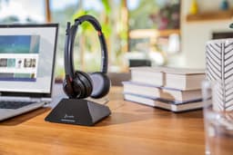 POLY Savi 8220 UC DECT 1880-1900 MHz USB-A Headset — thumbnail 3