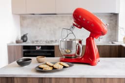 SMEG SMF05RDEU - Keukenmachine - Rood - 1000 W - Full Color — thumbnail 5