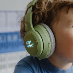 KIDYWOLF KIDYEARS Kinder Koptelefoon Dino – 85dB, Bluetooth & Jack, Opvouwbaar, Magnetische Oortjes, 4+ — thumbnail 3