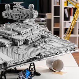 LEGO Star Wars UCS Imperial Star Destroyer - 75252 — thumbnail 19
