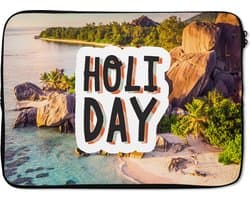 Laptophoes 14 inch - Eiland - Vakantie - Spreuk - Zomer - Laptop sleeve - Binnenmaat 33x23 cm - Zwarte achterkant