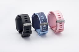 Voltura Smartwatch Kinderen - GPS Horloge Kind Met Simkaart - GPS Tracker - Kinder Smartwatch - Smartwatch Android - 4G - Videobellen - HD Camera - SOS-Knop - Whatsapp en SMS - Elke polsmaat - Nederlands - Incl. Simkaart - Roze — thumbnail 5