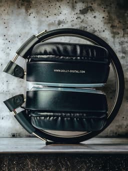 Silent Disco Pro Box 25 +Bluetooth | 25 HiFi Headsets FD-Pro, Bluetooth zender T80-Pro, Storage Box | DOLLY DIGITAL© — thumbnail 3