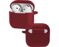 Hoes - Geschikt voor Apple AirPods 4 - Siliconen Hoesje met Clip - Silicone Case Cover - Donkerrood