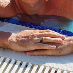 Kuno Ring 1 - Slimme ring - Smart Wearable - Health Ring - Slaap Tracker - Hartslagmeter - Stappenteller - Fitness en Activiteiten Tracker - Calorieen Bijhouden - Geen Abbonement - Waterdicht - voor Mannen en Vrouwen - Zwart #12 — thumbnail 4