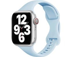 By Qubix - Geschikt voor Apple Watch bandje - Siliconen sportbandje Slim Fit - Lichtblauw - Geschikt voor Apple Watch 38 mm / 40 mm / 41 mm / 42 mm - Smartwatch bandje - siliconen sport bandje - smartwatchbandje