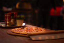 BEEK - Classico 70 - pizzaoven inclusief Hoes Pizzaschep en ovenborstel - houtgestookt - Rood - tot 2 pizza's tegelijk — thumbnail 5