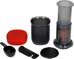 Aeropress Go, koffiemaker, koffee grinder, wandelen, take away, koffie, filters,koffieliefhebber, reizen, outdoor, camping, vakantie — thumbnail 4