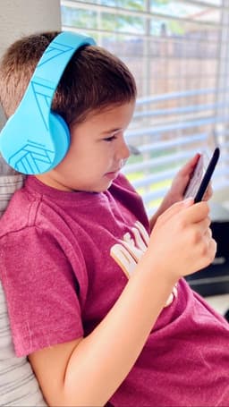 PowerLocus P2 draadloze Over-Ear Koptelefoon Inklapbaar koptelefoon voor kinderen - veilig volume van 85 dB- Bluetooth Hoofdtelefoon - Met microfoon — thumbnail 11