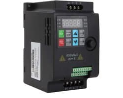 Krachtige 2.2kW 380V 3-fase VFD omvormer voor AC-motoren, frequentieconverter en snelheidsregulator met PWM-besturing