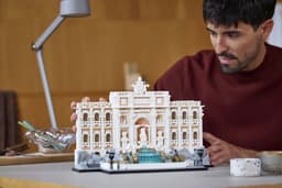 Lego Architecture 21062 Trevifontein Bouwstenen — thumbnail 2