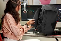 HP OMEN 27 - QHD Gaming Monitor - 27 Inch — thumbnail 5
