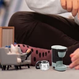 Dollhouses - koffiezetapparaat - kinderspeelgoed - mini huis accessoires - huiselijke plastic miniatuur — thumbnail 5