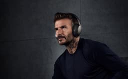 Bowers & Wilkins Px8 Flagship Draadloze Over-Ear Noise Cancelling Koptelefoon, Bluetooth 5.0, Snelladen, 30u Hi-Res Audio, Ingebouwde Microfoon - Burgundy — thumbnail 5