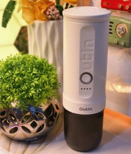 Outin Nano Bundle Draagbaar Koffiezetapparaat Compact Espresso Apparaat | Oplaadbaar | Voor Onderweg | Geschikt Voor Capsules En Gemalen Koffie | Reizen Camping Auto Gebruik — thumbnail 5