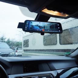Digitale achteruitkijkspiegel met ingebouwde DVR-dashcam en achteruitrijcamera – 10" Touchscreen — thumbnail 2