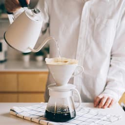 Hario V60 Set (Keramiek, Wit) — thumbnail 4