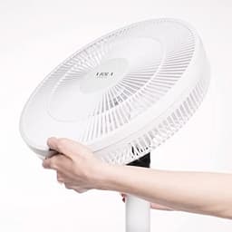 Stille Staande Ventilator met Afstandsbediening - Digitale Motor, Laag Stroomverbruik, 9 Luchtstroomsnelheden, 120 Graden Oscillatie — thumbnail 1