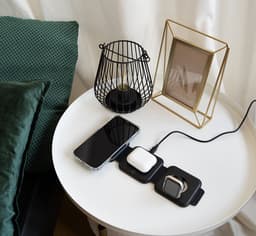 Coverzs 3 in 1 Travel Charger geschikt voor Apple iPhone / Apple Watch / AirPods - Oplader draadloos - iPhone Oplader met kabel - USB A naar USB C - Opvouwbaar Docking station - Vouwbaar Oplaadstation - GSM lader Qi station met meegeleverde adapter — thumbnail 5