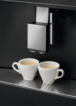 AEG KKK994500T Volledig automatisch Espressomachine 2,5 l — thumbnail 5
