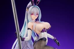 Azur Lane PVC Statue 1/7 Kearsarge All-Night Charge Ver. 30 cm — thumbnail 3