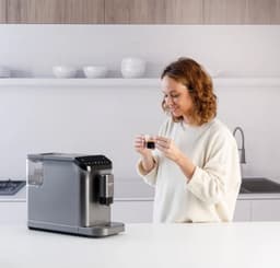 Taurus Accento Latte - Volautomatische Koffiemachine - 20 Bar Druk - Geïntegreerd Melksysteem - Thermoblock Technologie — thumbnail 2