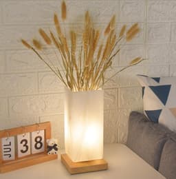 Dimbare tafellamp met melkglazen kap en USB-aansluiting, ideaal voor sfeervolle verlichting in slaapkamer, woonkamer of kantoorruimte — thumbnail 2