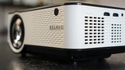 Relave - Input tot Full HD Beamer - 6500 Lumens - Mini Projector - Streamen met Telefoon Via Wifi - met afstandsbediening - Inclusief Projectiescherm — thumbnail 5