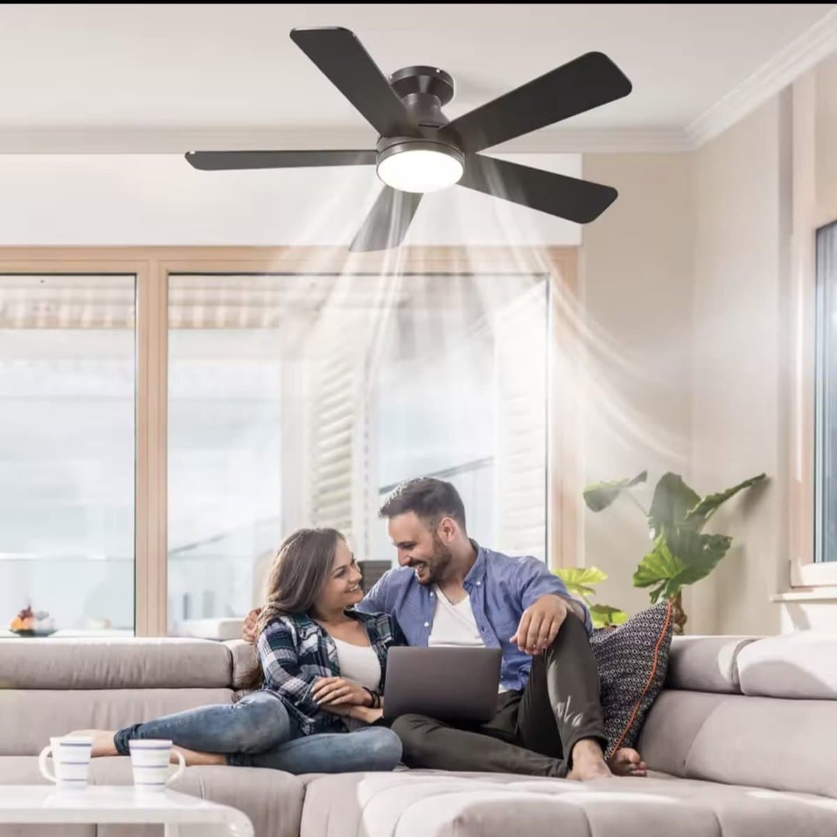 Plafondventilator Ø132 cm - 3 Temperaturen - Fluisterstil - Met Afstandsbediening - 6 Snelheden - Timer - Zomer/Winter functie - Zwart - 48W — afbeelding 1