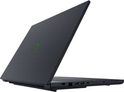 Razer Blade 18 Gaming Laptop - 18" Dual UHD+ 240Hz | FHD+ 440Hz - Intel Ultra 9 290HX Plus - 32GB RAM - RTX 5090 - 2TB - QWERTY — thumbnail 2