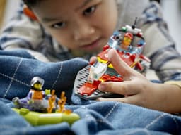 LEGO City - Reddingsboot Brand Constructiespeelgoed — thumbnail 2