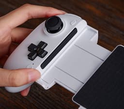 8BitDo Ultimate Mobile Gaming Pad for Xbox White — thumbnail 2