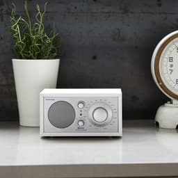 Tivoli Audio - Model One BT - FM/AM Radio met Bluetooth - Wit/Zilver — thumbnail 3