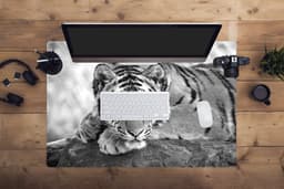 Muismat XXL 90x60 cm - Bureau onderlegger - Bureau mat Tijger - Boom - Zwart - Wit - Bureaumat - Gaming mousepad xl - Bureaulegger groot - Computer deskmat — thumbnail 3