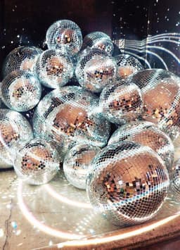 KIMU® Discobal Ø 20 cm Klein - Discobol Spiegelbol Zilver Spiegeltjes Disco Bal Bol - Kinderkamer Feestje Discolamp Decoratie Space Planeet Festival — thumbnail 5