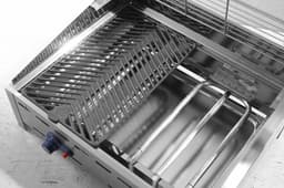 HENDI Windbestendige barbecue – 2 branders – roestvast staal – 11,6kW – 740x612x825 mm — thumbnail 3