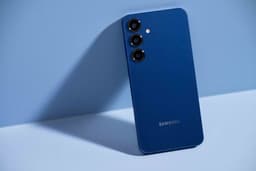 Samsung Galaxy S25 5G - 256GB - Navy — thumbnail 2