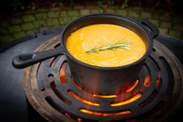 WELDED BARREL 1000 Barbecue Vuurschaal - bbq cortenstaal - houtgestookt - standaard met wielen, aslade, stookrooster - regelbare luchttoevoer onder in vuurschaal waardoor veel minder last van rook, afdekplaat — thumbnail 3