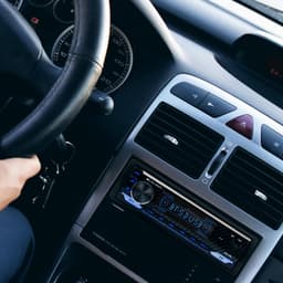Caliber Autoradio - Autoradio met Bluetooth - 4 x 100W - 1 din - Multicolour Display - Handsfree bellen - FM Radio - USB Oplaadpoort — thumbnail 4