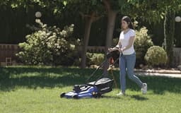 Elektrische grasmaaier 1200 W met 33 cm maaibreedte, verstelbare hoogte en grote opvangzak — thumbnail 3